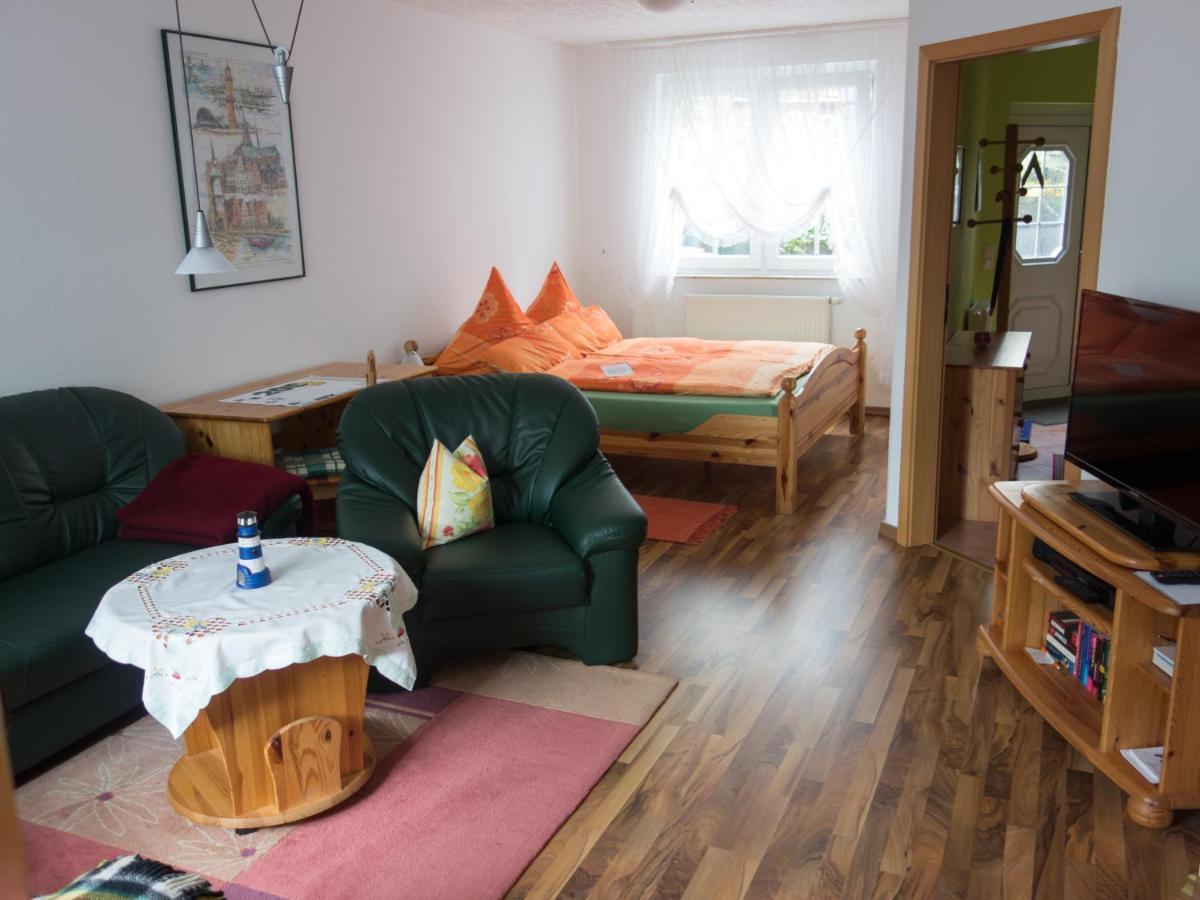 Ferienwohnung Holunderweg Бад Доберан Екстериор снимка